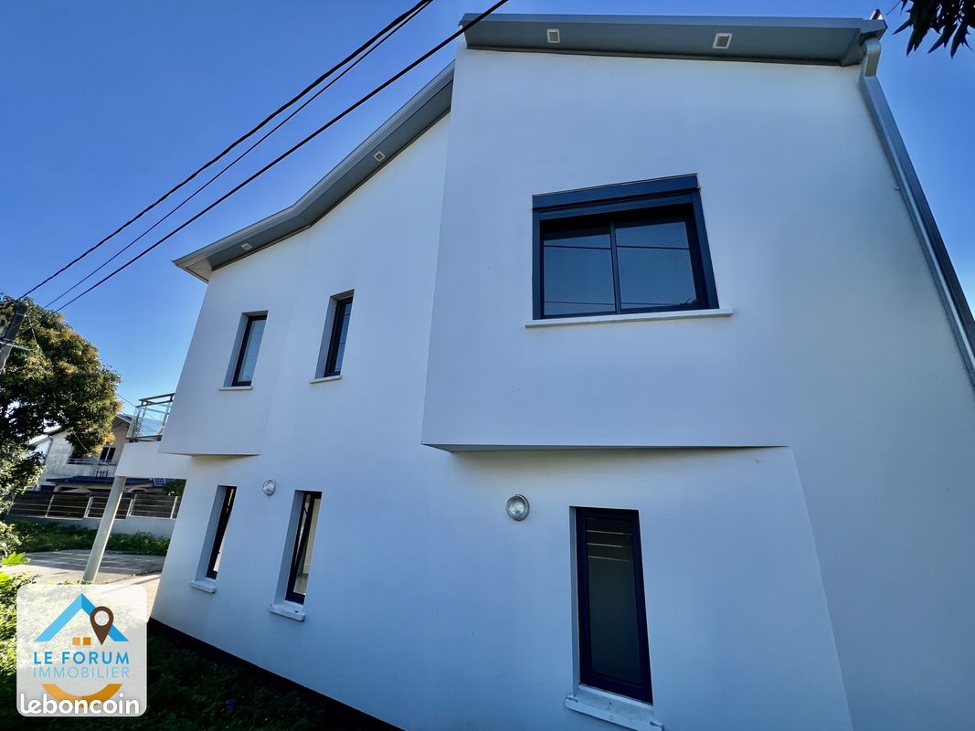 Maison 4 pièces 96 m² · à Saint-Pierre · 96 m² · 297 000 €
