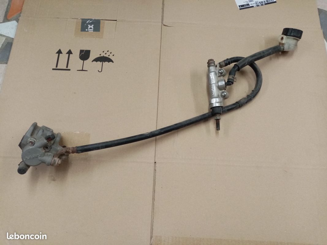 Maître-cylindre de frein à disque hydraulique arrière avec plaquettes de frein de rechange pour quad ATV Taotao Sunl Roketa NST 50cc 70cc 90cc 110cc 125cc