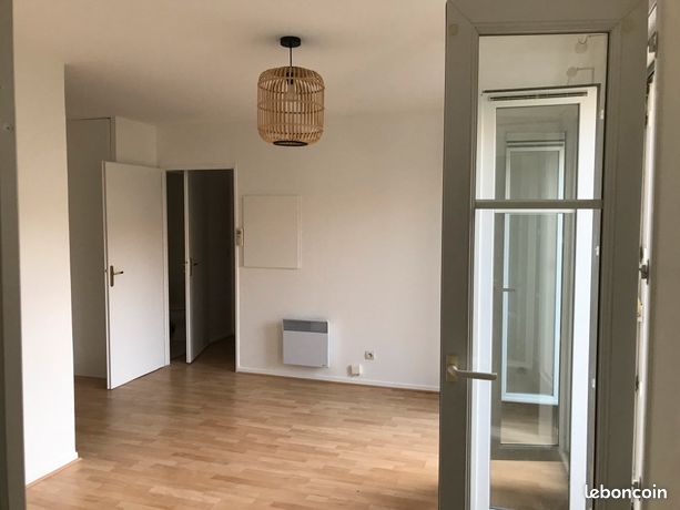 2 pieces 38,50 m²+balcon+box-sous sol sécurisé / centre ville 239 k