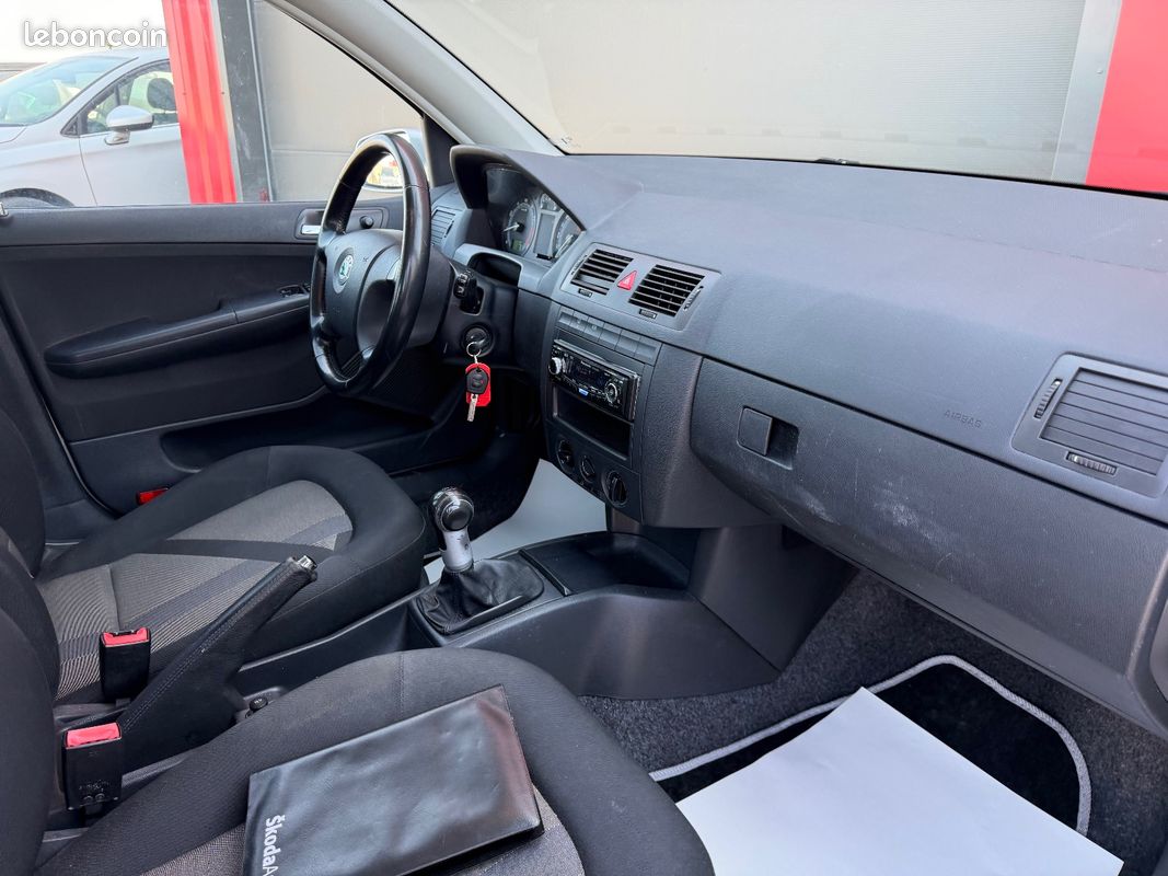 Skoda fabia 1.4 16v - 100 s (image 25)