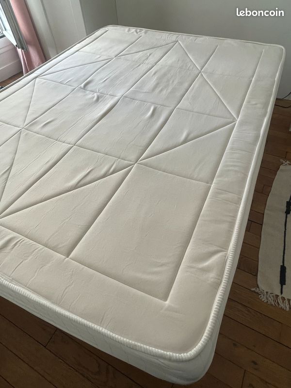 Pack lit complet 140x190 cm - Matelas + Sommier Blanc / Royal Palace Bedding (image 6)
