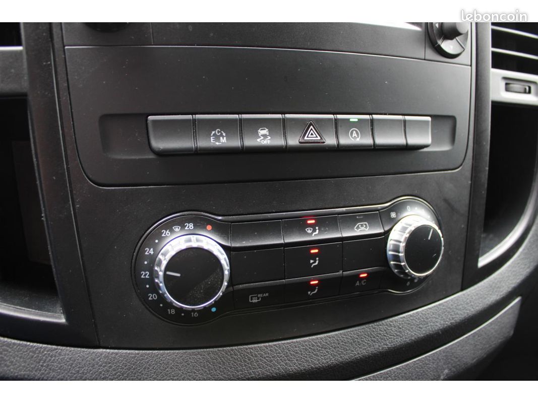 MERCEDES VITO Mixto Compact 119 CDI 7G-Tronic Plus Select 4X4 - Suivi Complet Mercedes (image 24)
