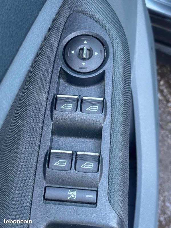 Ford C-Max II GRAND 1.6 TDCI 115 TREND - KIT DISTRIBUTION + VIDANGE + CT OK GARANTIE 1 AN (image 14)