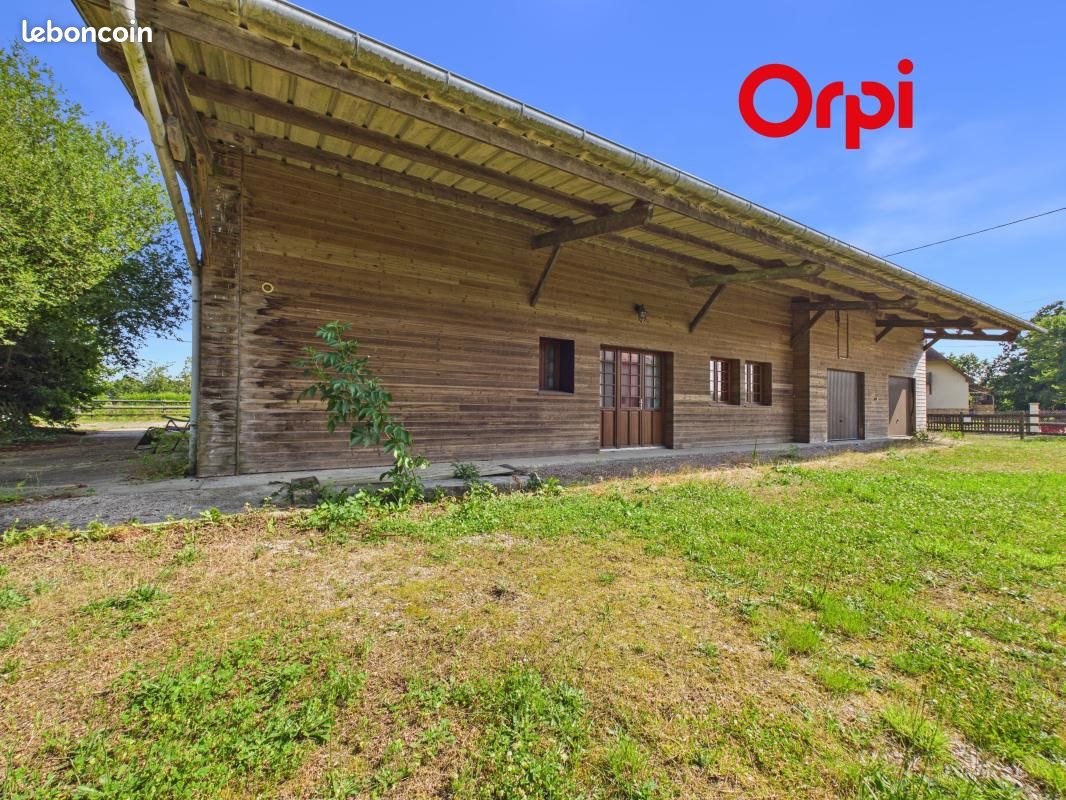 Maison 9 pièces 404 m² · à Bernay · 404 m² · 184 500 €