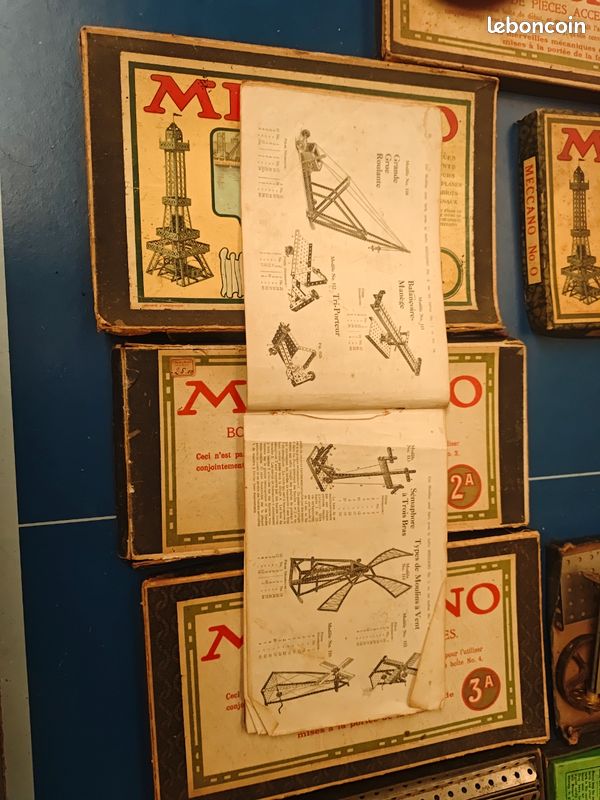 MECCANO RARE LOT De Roues Et Pieces Anciennes France Carton Peint