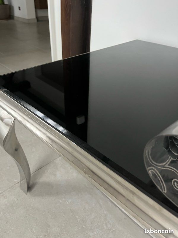 Table à manger et table basse (image 6)