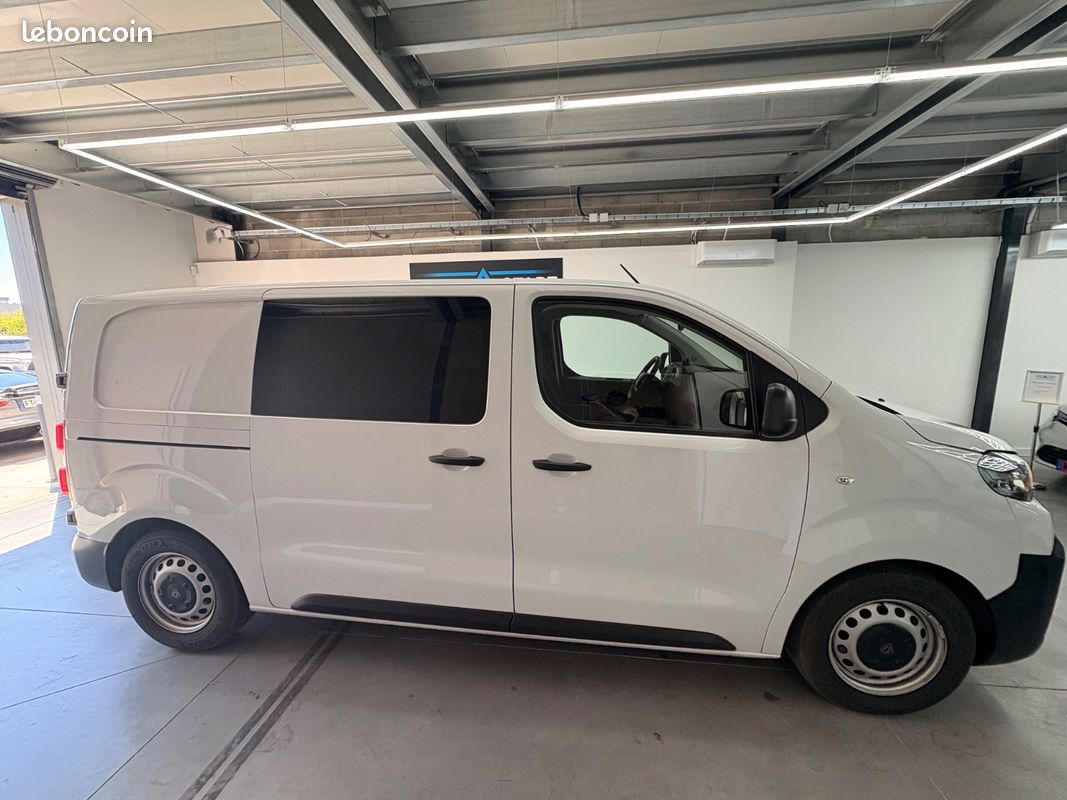 Peugeot EXPERT FOURGON M (L2) Cabine Repliable entretien complet/6 places (image 8)
