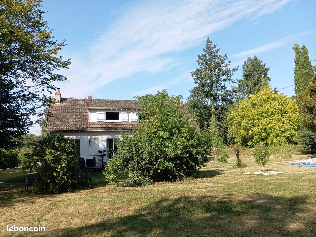 Maison 6 pièces 160 m² · à Argenton-sur-Creuse · 160 m² · 200 000 €