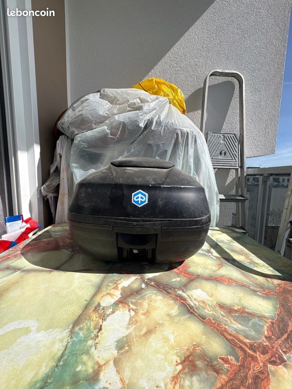 Top case piaggio 36 lt (image 1)