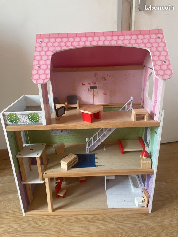 Petite maison en bois (image 1)