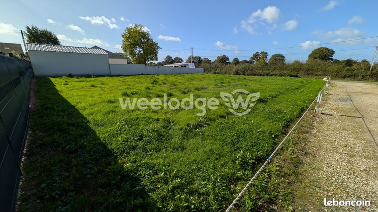 Terrain 813 m² Saint-Vincent-des-Landes