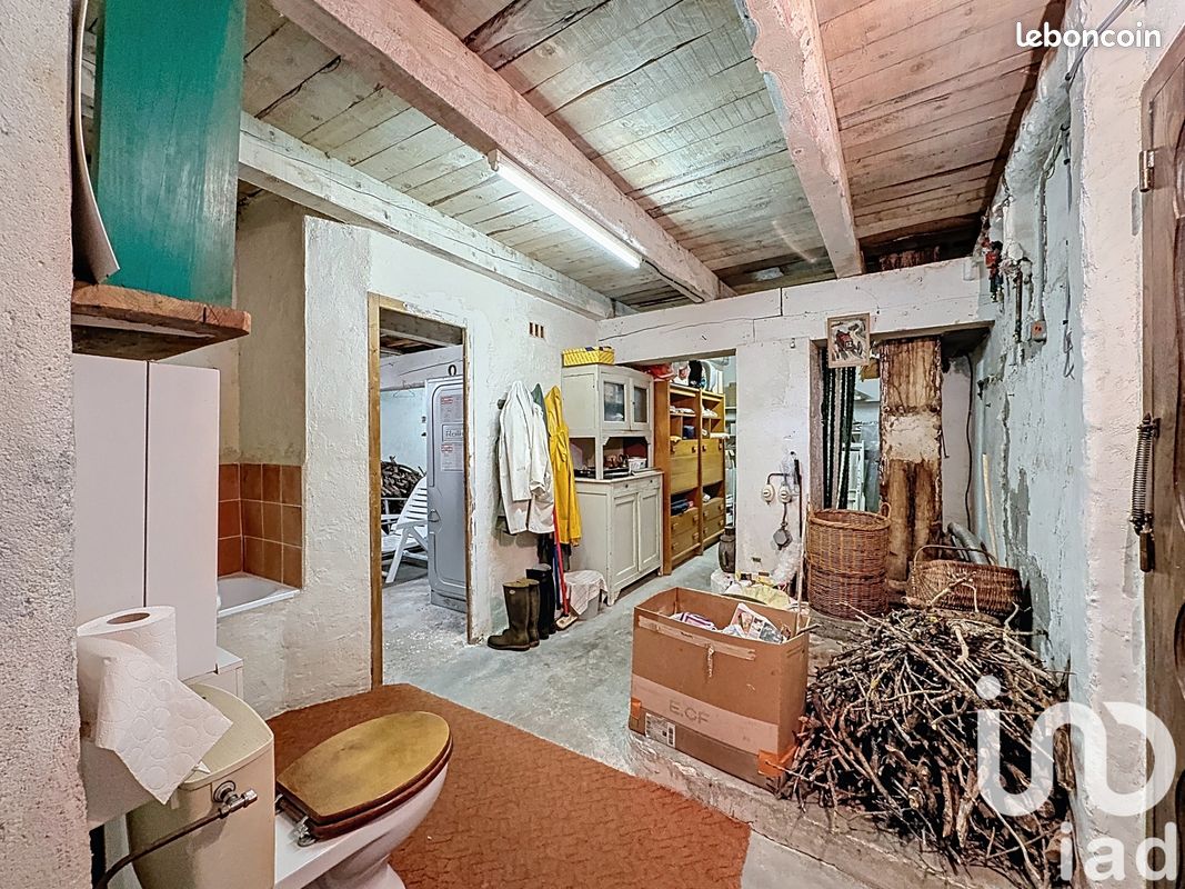 Propriété 8 pièces 275 m² (image 12)