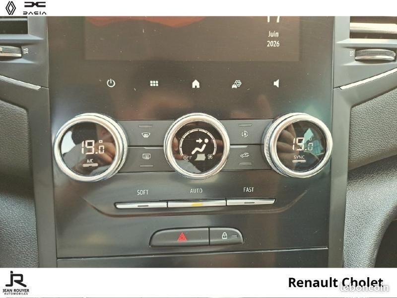 Renault Megane 1.6 E-Tech Plug-in hybrid 160ch Evolution (image 15)