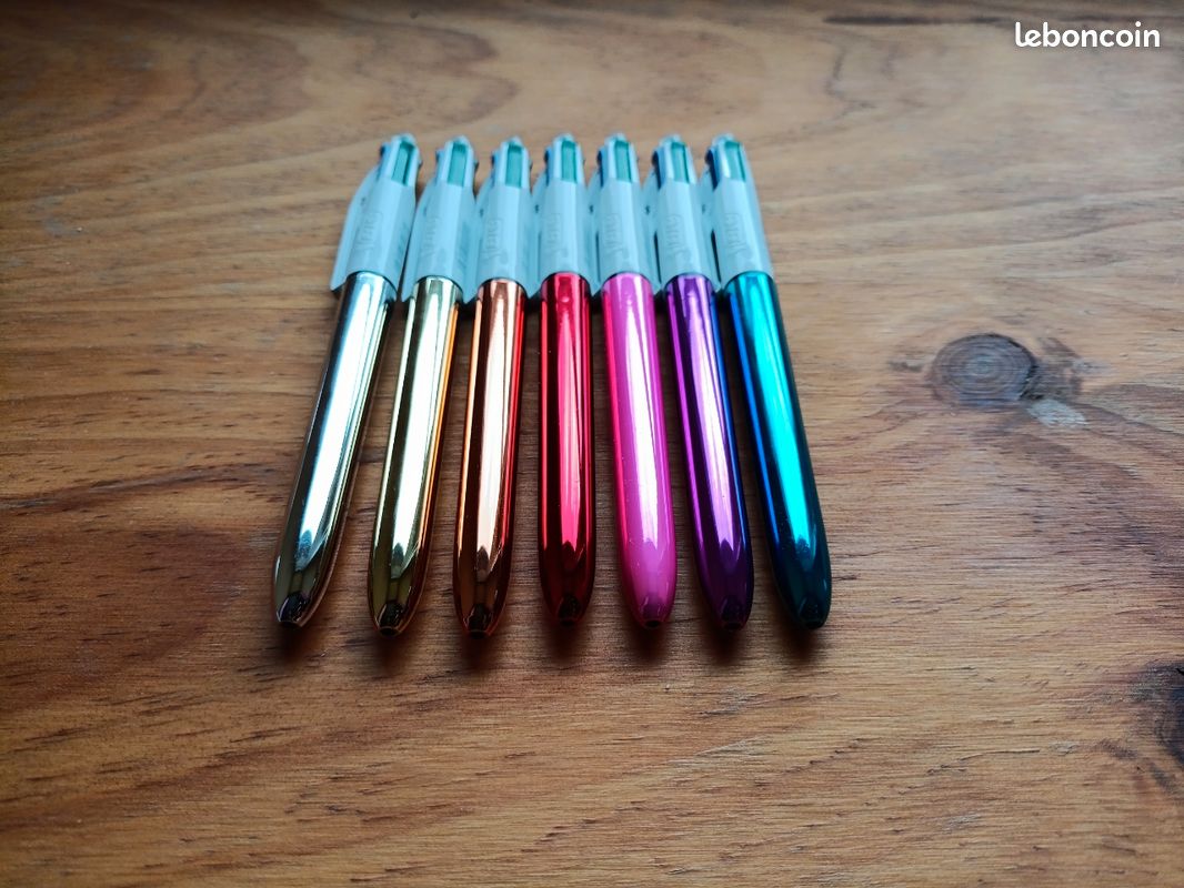 Lot de 7 BIC 4 couleurs (image 1)