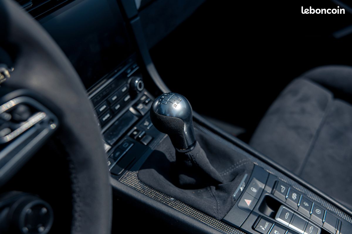 Porsche 911 991.2 TARGA 4 GTS BVM7 - Garantie Porsche Approved 03/2028 (image 10)