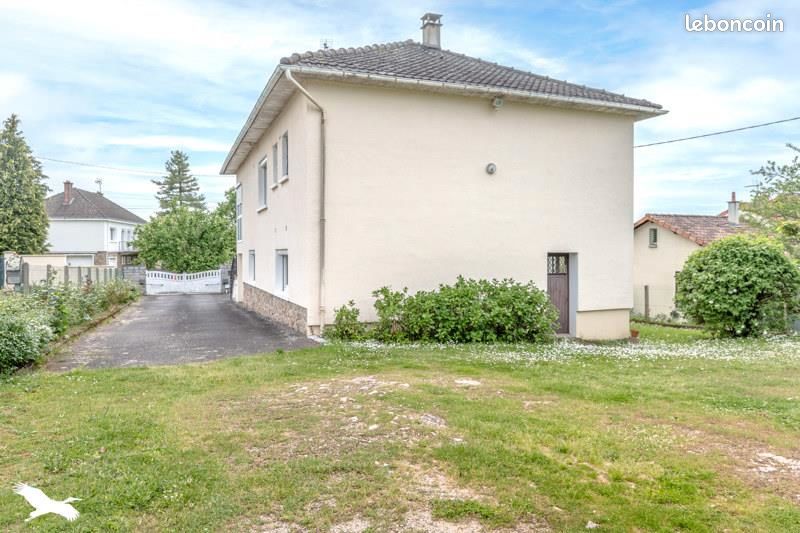 Maison 6 pièces 124 m² · à Saint-Junien · 124 m² · 140 000 €