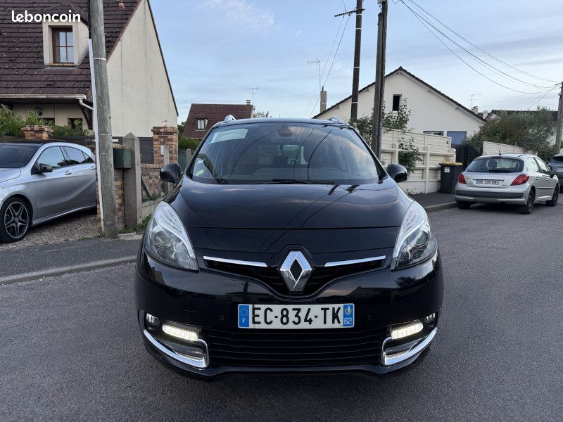 Renault GRAND SCENIC III 1.5 DCI 110CH ENERGY BOSE ECO² EURO6 7 PLACES 2015 (image 8)