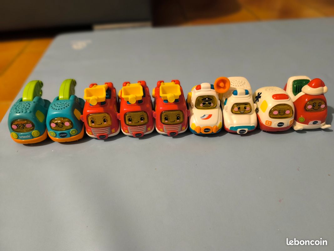 Lot De Jouets Tut Tut Bolide - Plusieurs Véhicules - État D'Occasion