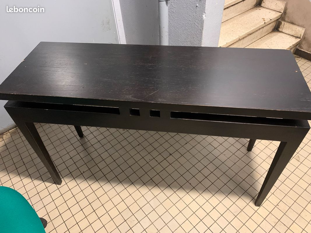Bureau (image 1)