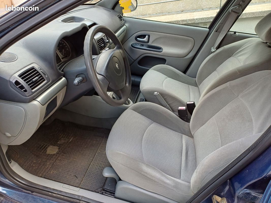 Clio 2 phase 2 2004 (image 3)