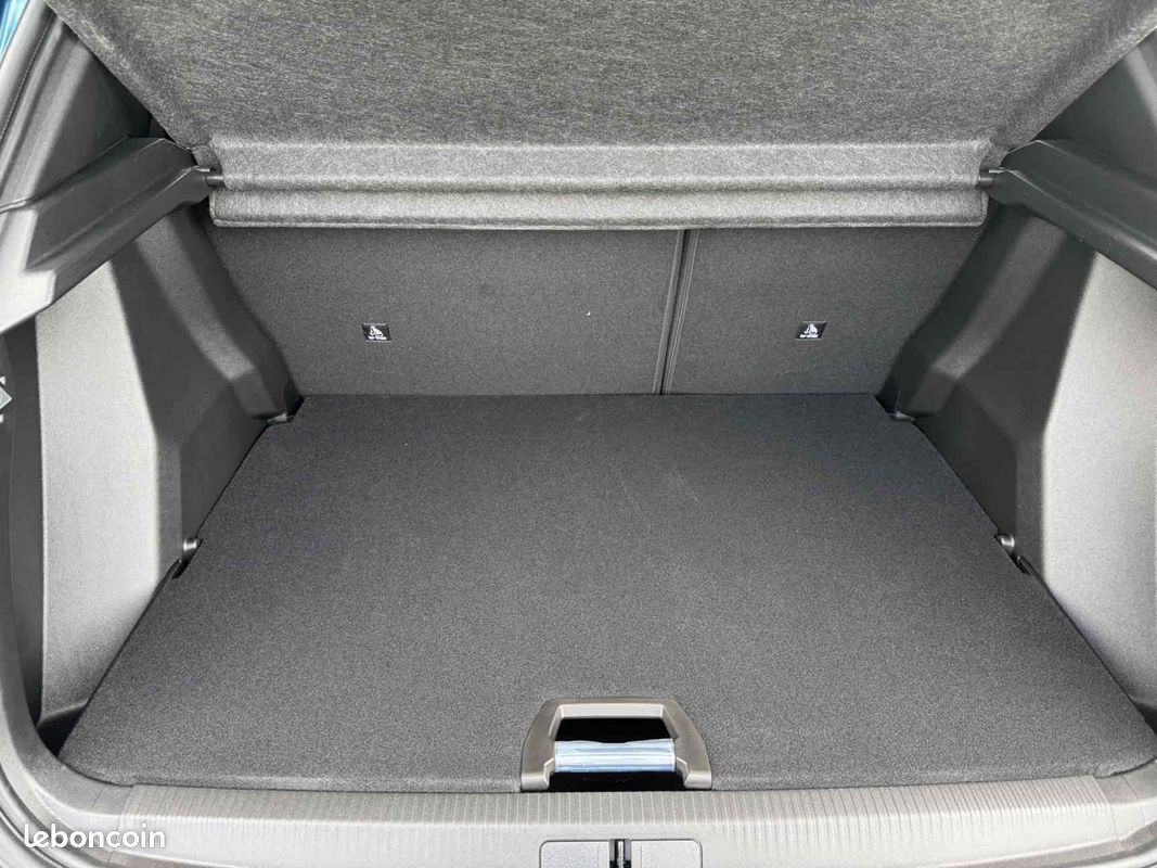 Peugeot 2008 1.2 HYBRID 145CH GT E-DCS6 (image 21)