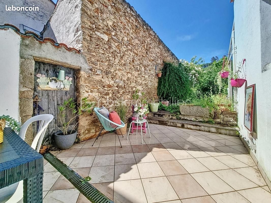 Maison 6 pièces 167 m² · à Pont-de-Larn · 167 m² · 130 000 €