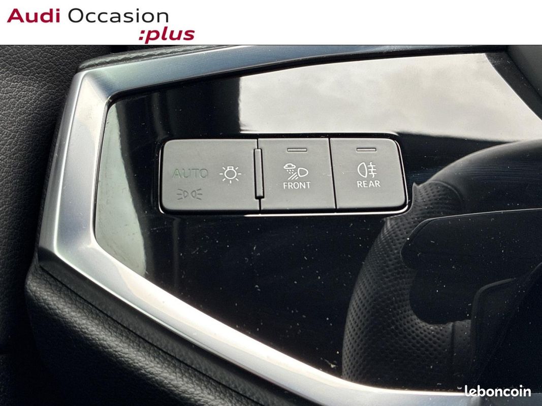 Audi Q3 45 TFSI e 245ch S line S tronic 6 (image 27)