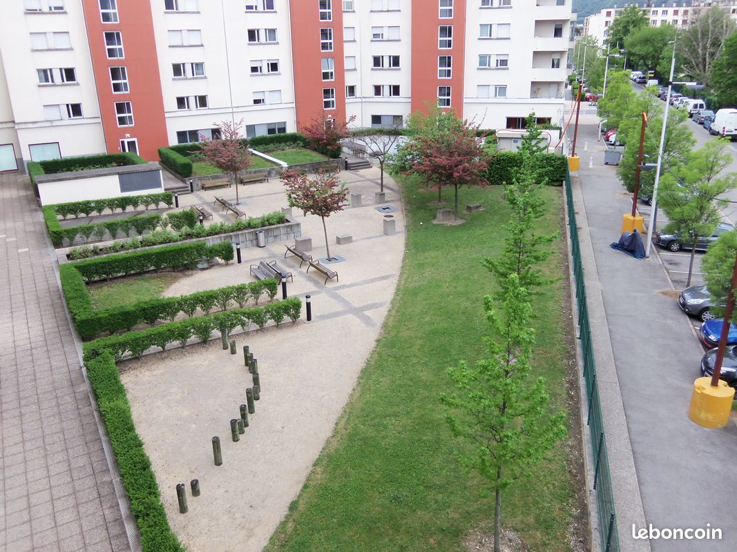 Appartement 2 pièces 57 m² · à Échirolles · 57 m² · 765 €/mois