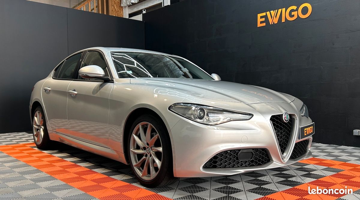 ALFA ROMEO GIULIA 2.2 JTDM 150 SUPER BVA - SYSTEME DNA - GPS - RADAR DE RECUl (image 7)