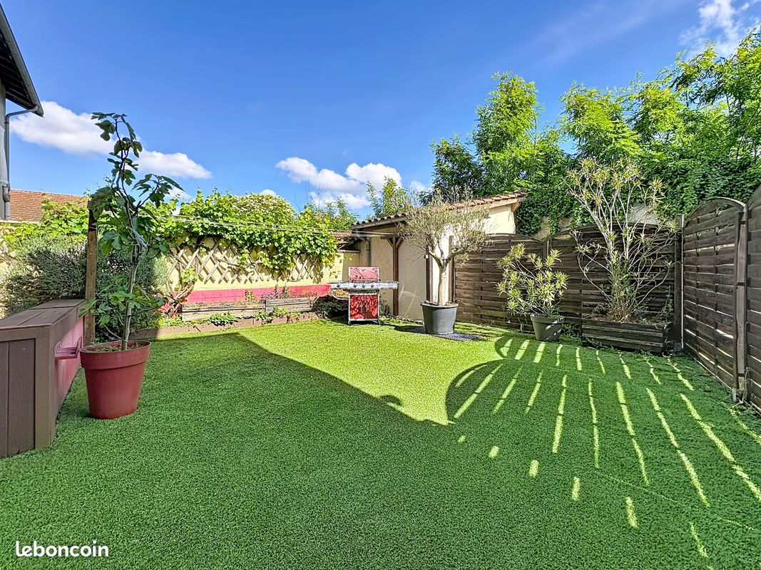 Maison 5 pièces 85 m² · à Décines-Charpieu · 85 m² · 310 000 €