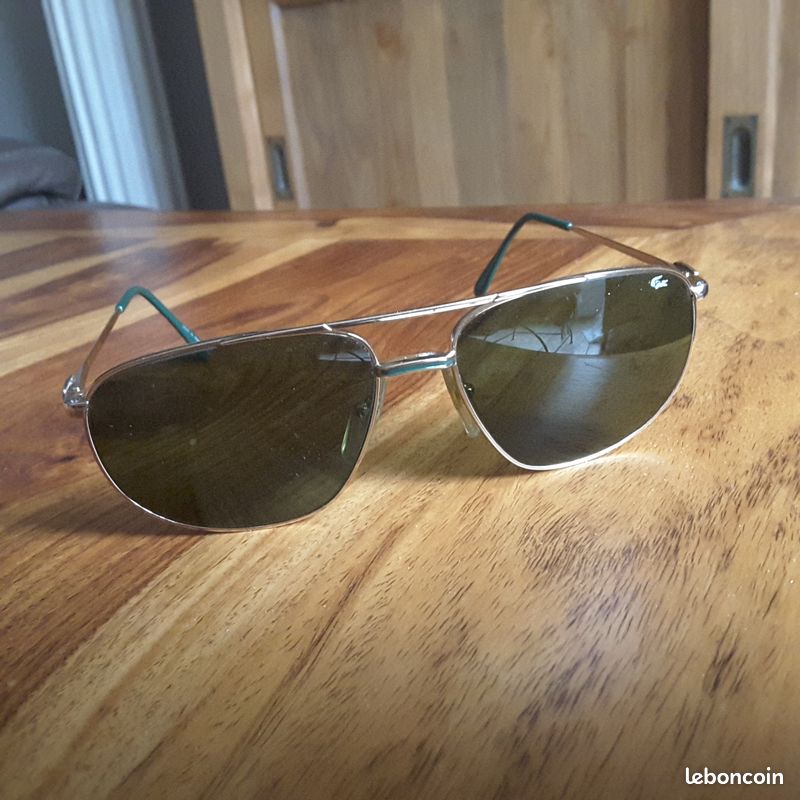 Lunettes de soleil vintage Lacoste style aviator Accessoires