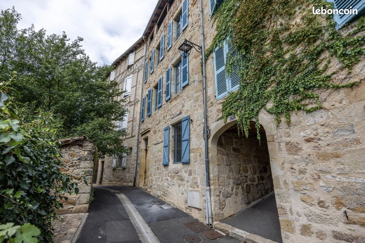 Maison 7 pièces 228 m² · à Figeac · 228 m² · 383 250 €