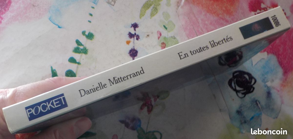 EN TOUTES LIBERTES par Danielle MITTERRAND Ed. Pocket (image 4)