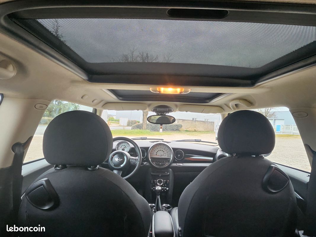 Mini Cooper D 112 CH Très Bon Etat... (image 13)