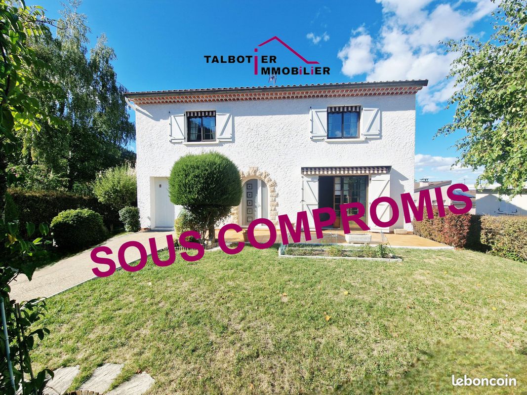 Maison 6 pièces 156 m² · à Ceyrat · 156 m² · 265 000 €