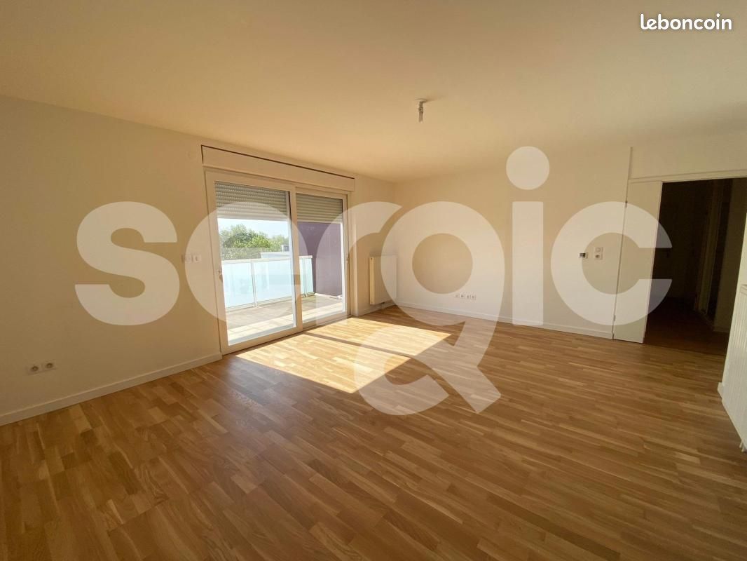 Appartement 5 pièces 106 m² · à Saint-Nicolas · 106 m² · 1 125 €/mois