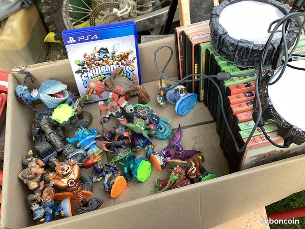 Gioco PS4 Skylanders Superchargers + Portale + Figure + Chiave VF - Ottime Condizioni