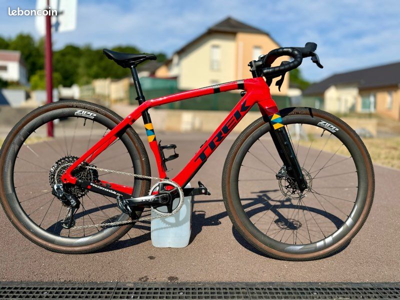 Treck Check point Sram force AXS roue ZIPP 303 (image 1)