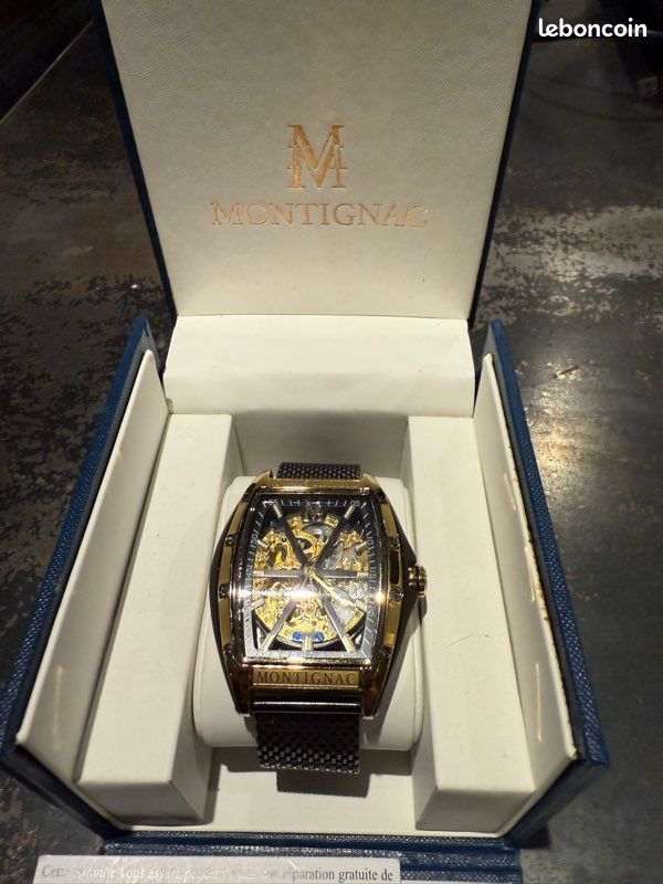 Montre Maison Montignac modèle tonneau MOW413 Montres Bijoux
