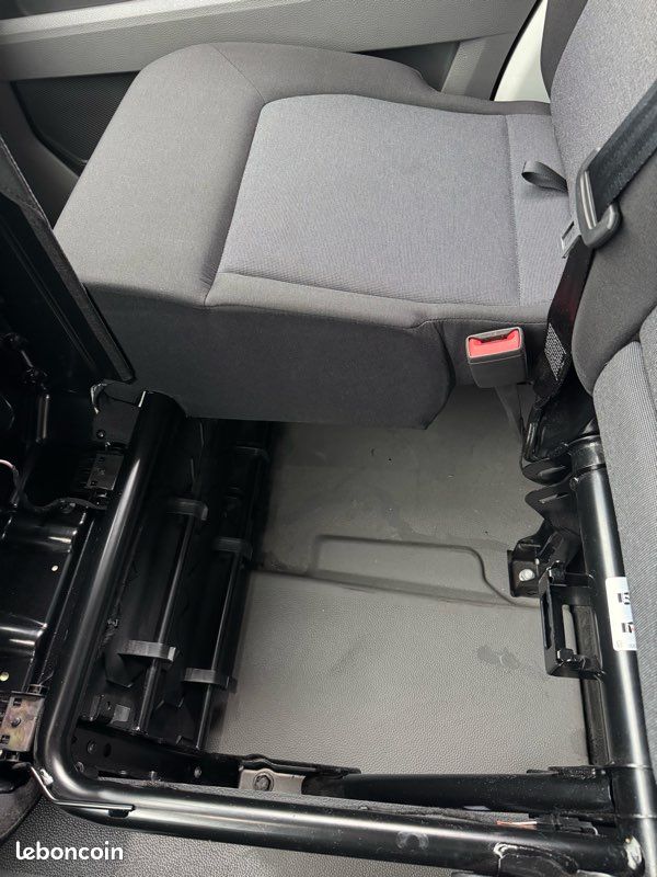 29.158 ht volkswagen crafter l3h3 2.0 tdi 140ch bva8 10/2024 (image 12)