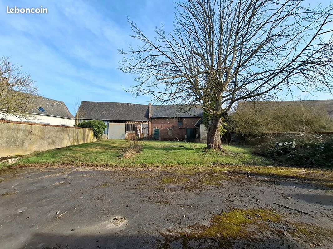 2 pièces 345 m² · à Sainte-Geneviève · 345 m² · 149 000 €