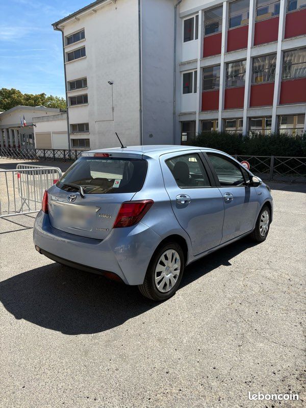 Toyota yaris 1.5l hybrid 101cv | carplay | camera de recul | suivi complet toyota (image 2)