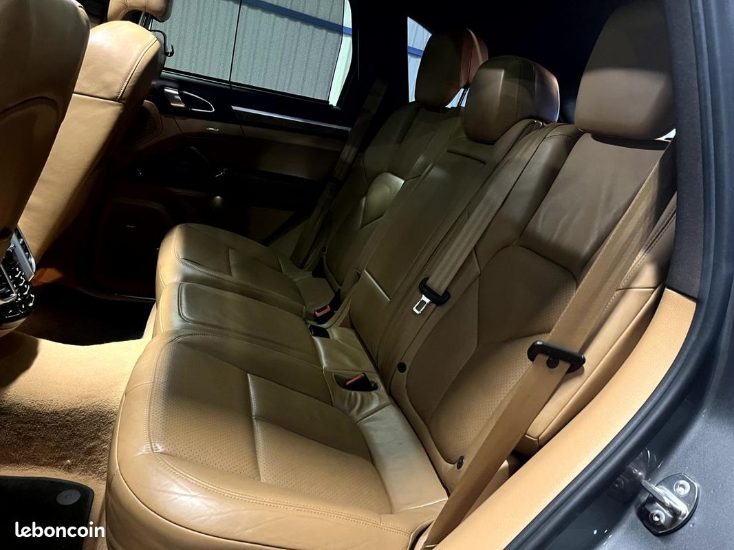 PORSCHE CAYENNE S 4.8i V8 400 (image 9)