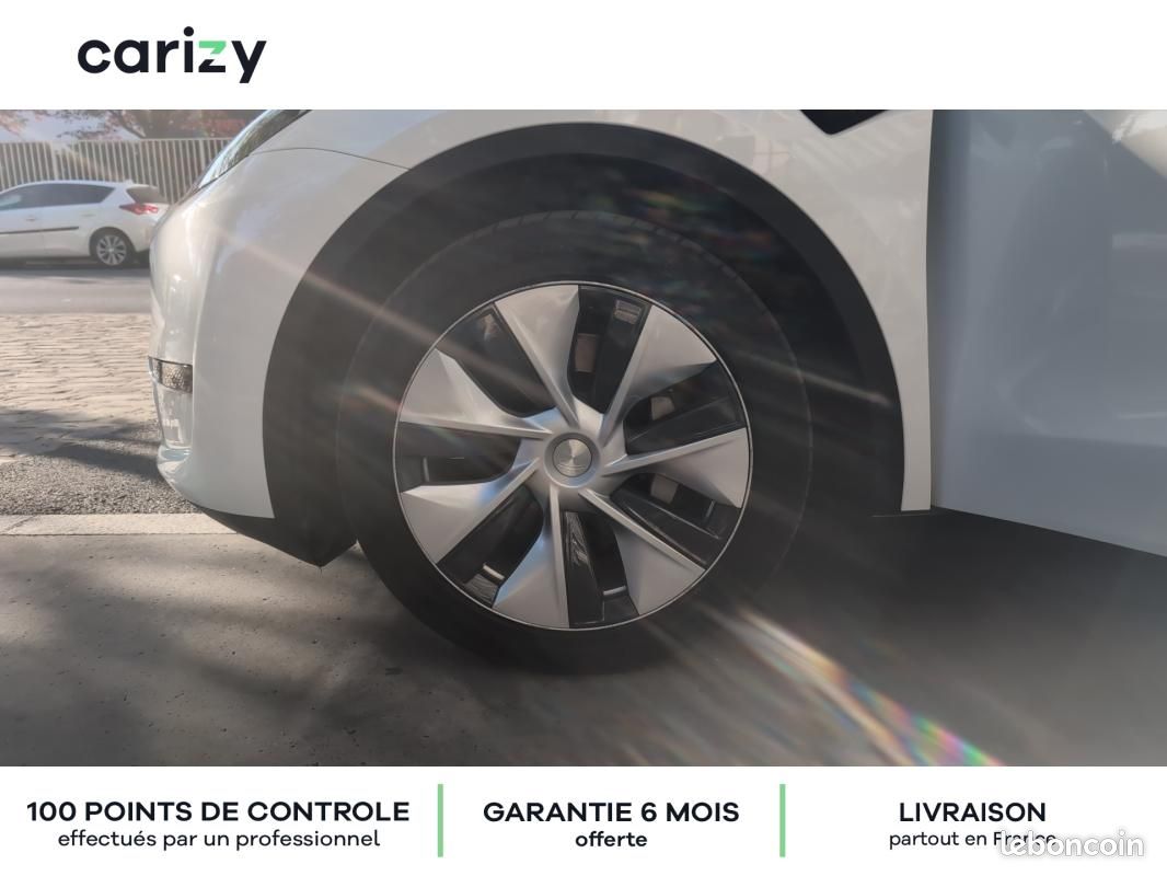 Tesla Model Y Standard RWD (image 9)