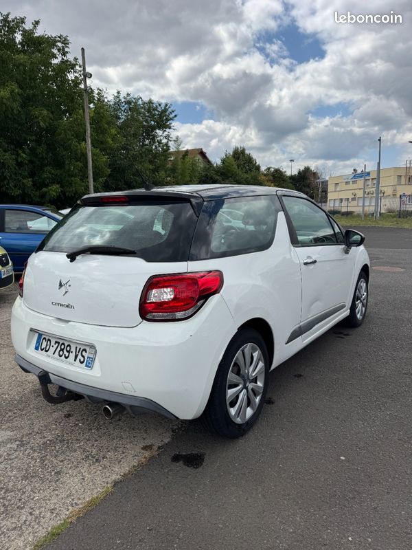 Citroën DS3 1.4 VTI 95CH Chic (image 2)