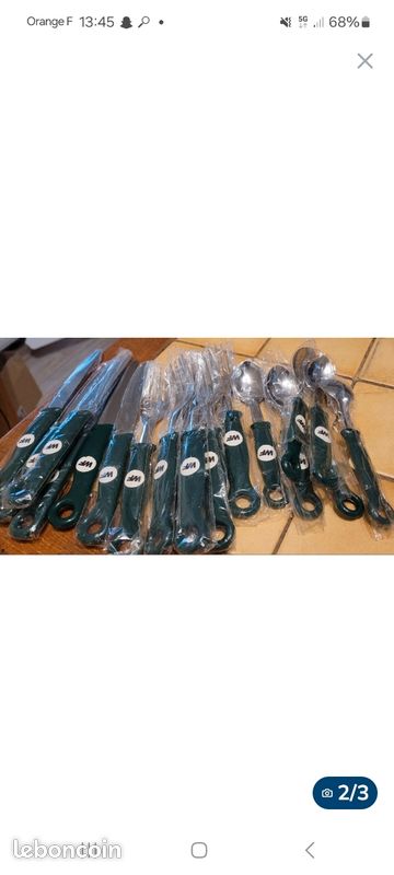 Couverts de table coloris vert (image 1)