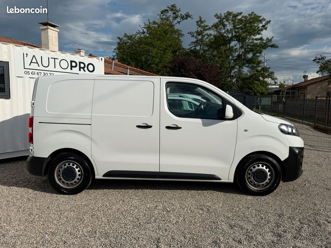 CITROËN JUMPY XS CarPlay Caméra de recul Excellent état (image 4)