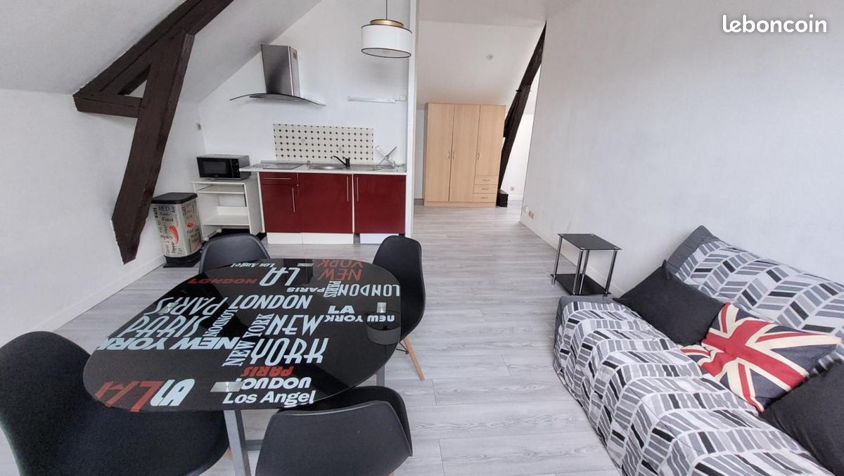 Appartement 1 pièce 28 m² · à Cambrai · 28 m² · 460 €