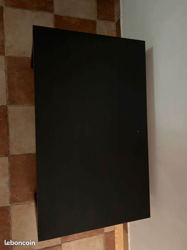 Table basse noire Ikea (image 2)