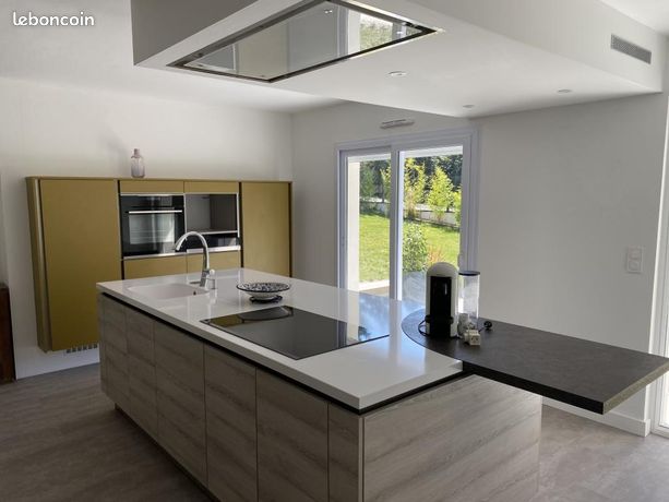 Maison 6 pièces 250 m²